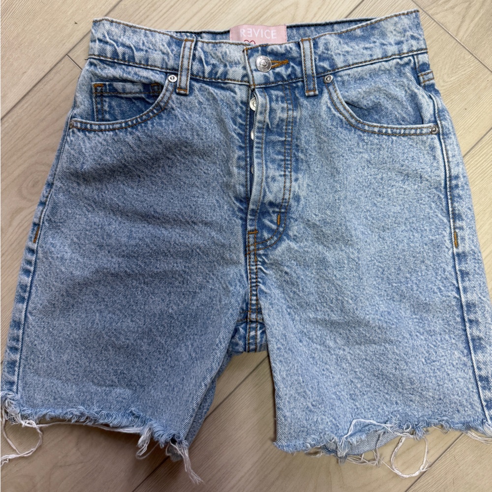 REVICE JEAN SHORTS